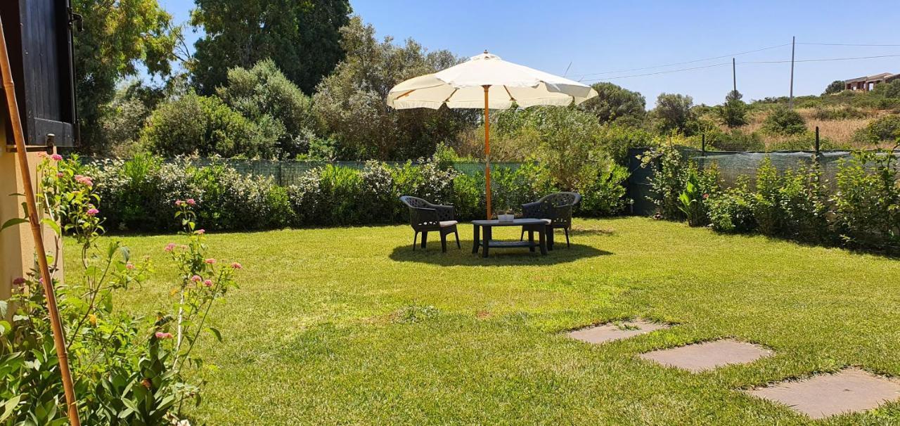 Artemisia Bed And Breakfast SantʼAnna Arresi Exterior foto
